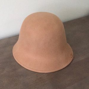 & Other Stories Wool Camel Cloche hat!